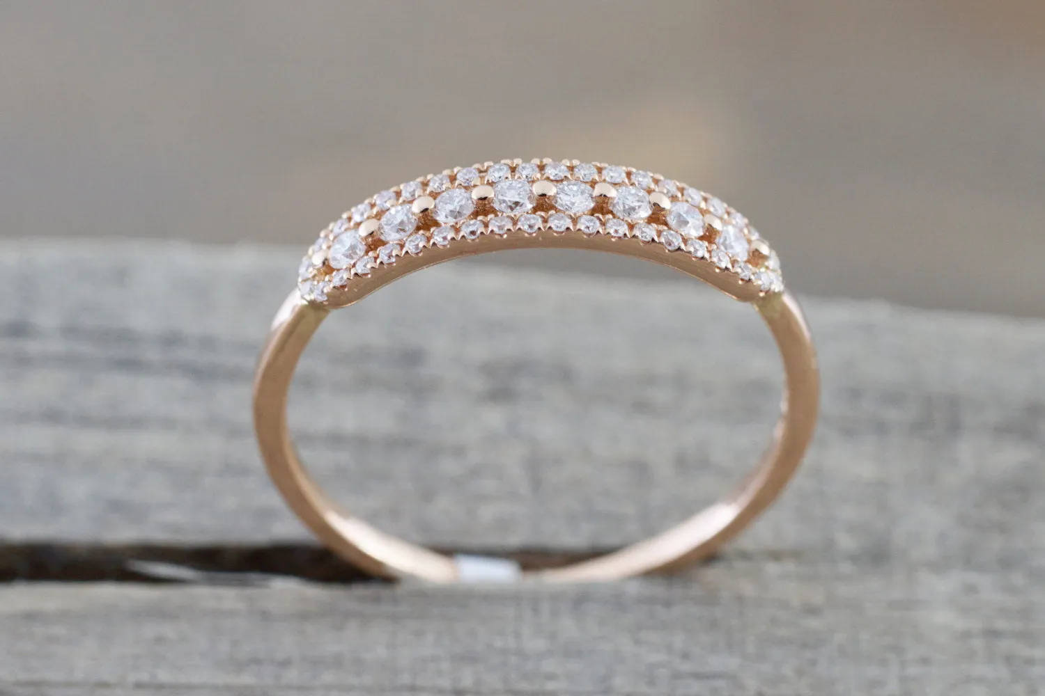 18k Rose Gold Diamond Vintage Classic Pave and Single Prong Band Ring Wedding