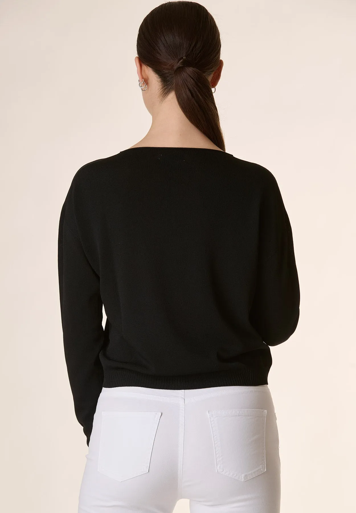 Maglia nera girocollo cropped