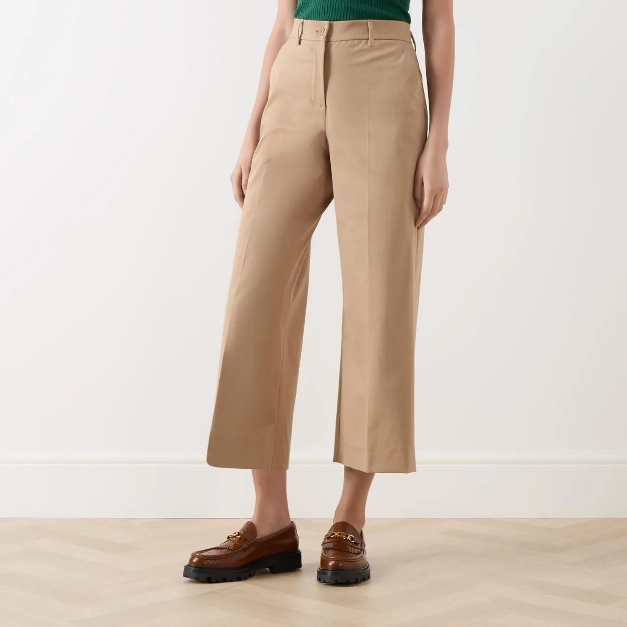 WEEKEND MAX MARA Urial Satin Cropped Trousers - Beige